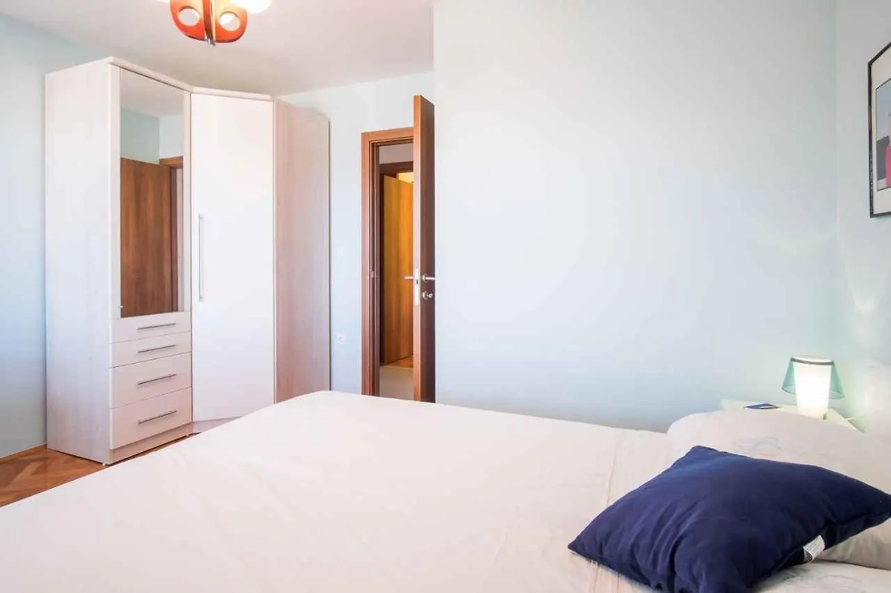 Apartments In Vrbnik/Insel Krk 36002 Croatia